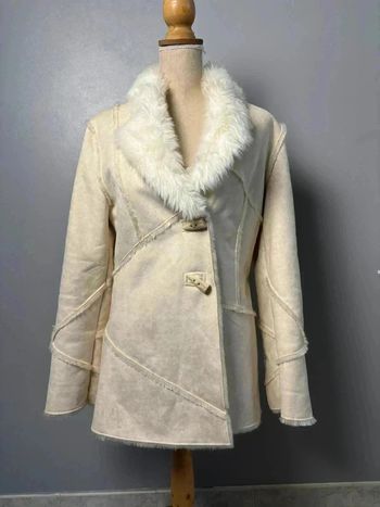 Veste longue en fausse fourrure taille S