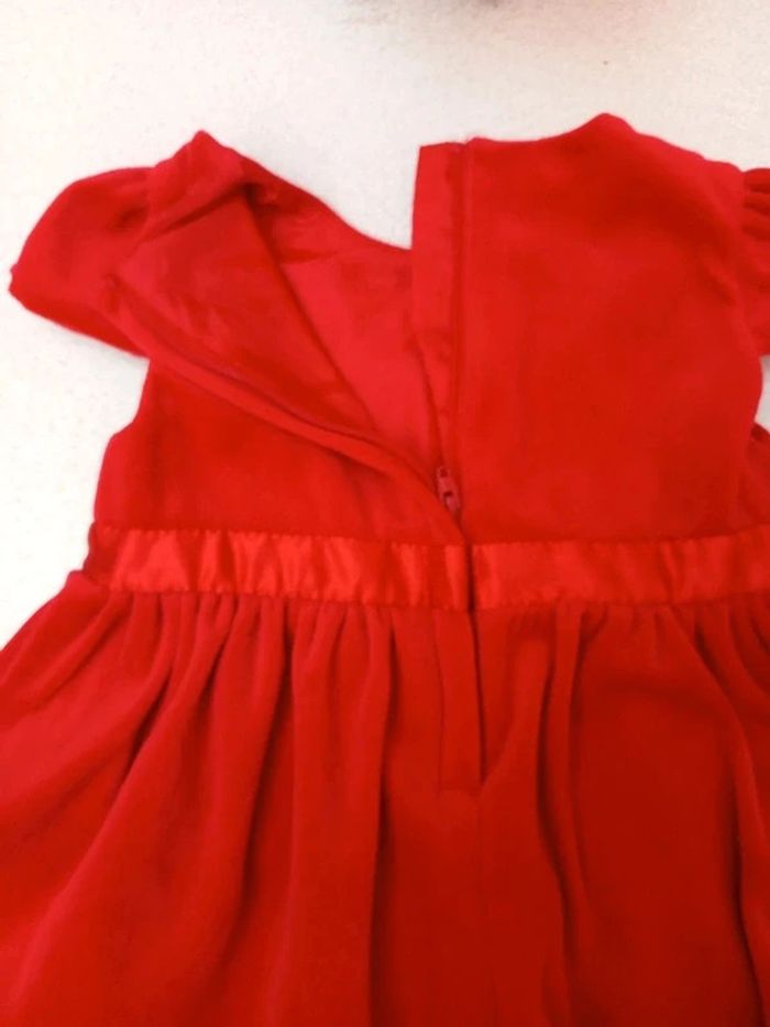 Robe rouge de Noël taille 12/18mois - photo numéro 7