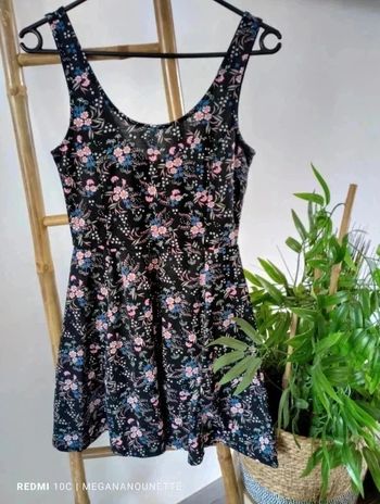 🌺 Robe Fleurie H&M – Taille 38 (M) 🌺