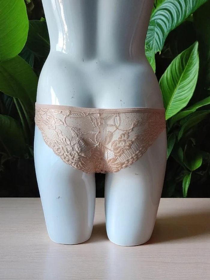 Slip dentelle - photo numéro 2