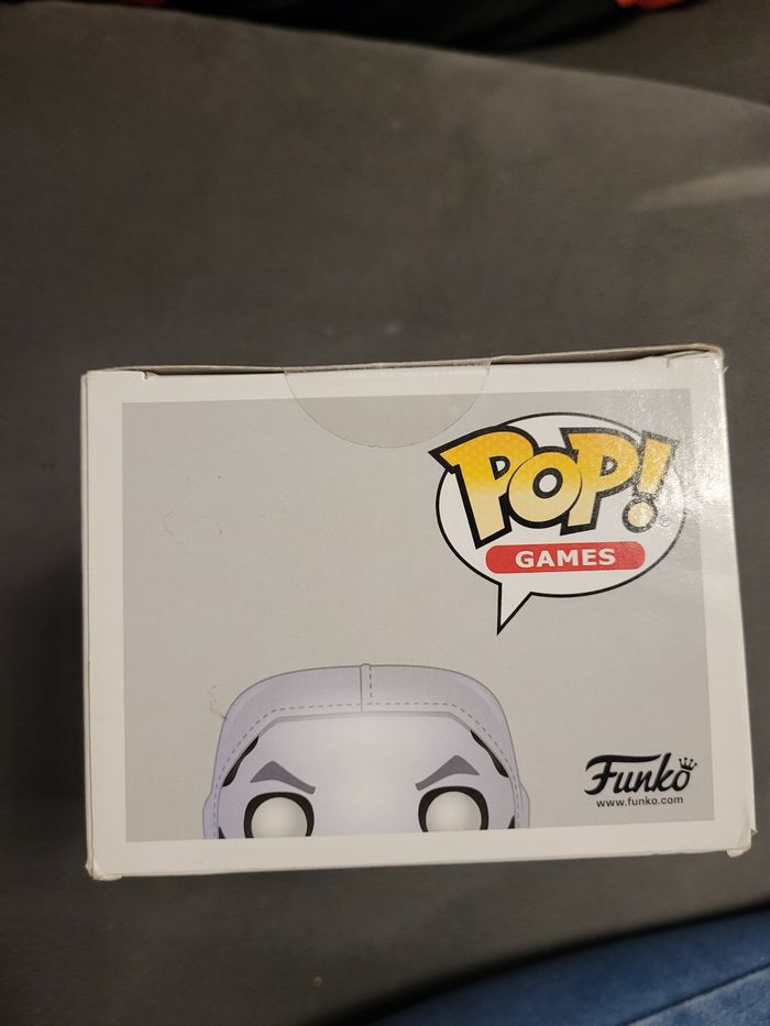 Pop Fornite 438 Skull Trooper - photo numéro 2