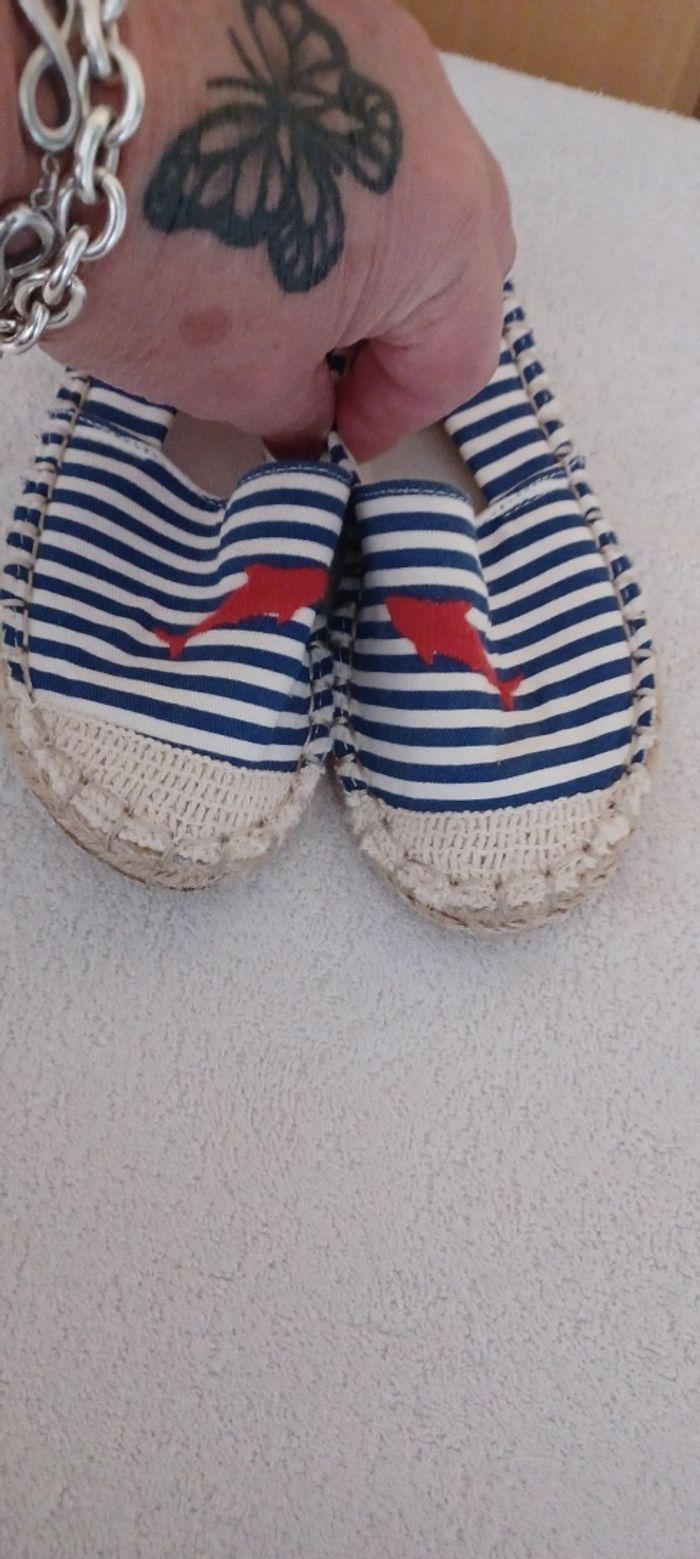 Très jolie paire d'espadrille fille Pointure 31 - photo numéro 7