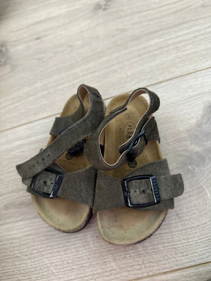 Sandalettes en cuir 24