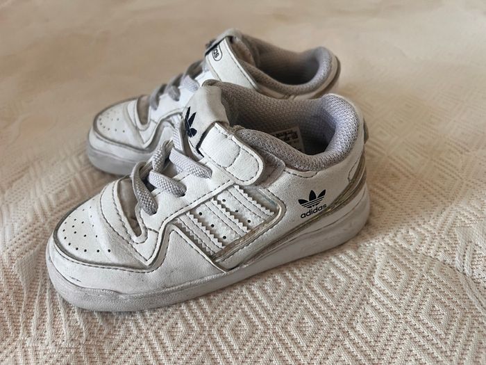 Baskets Adidas 25,5 - photo numéro 2