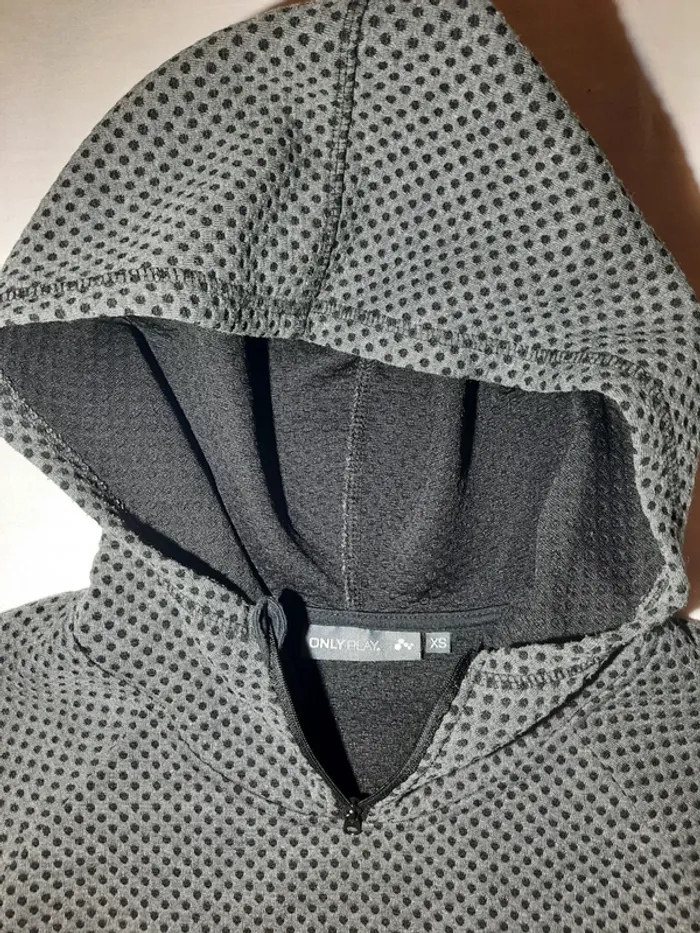 Pull à capuche only play - photo numéro 5