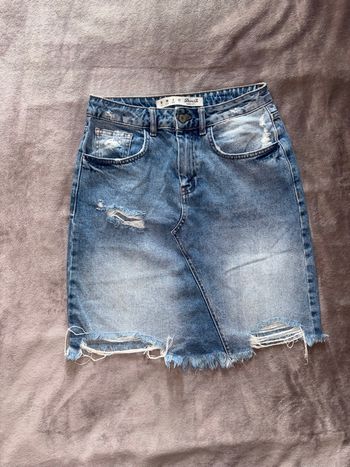 Jupe en jean femme primark taille 38 en très bon état