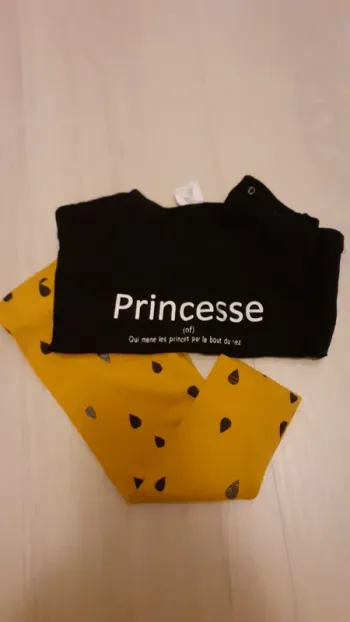 Ensemble 2 pièces legging et haut