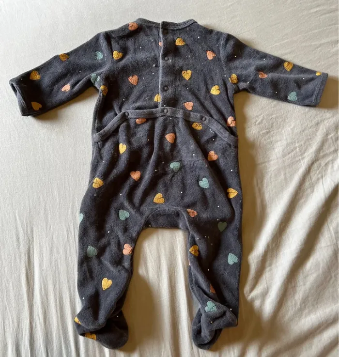 💕 Pyjama velours cœurs – 6 mois Kiabi - photo numéro 2