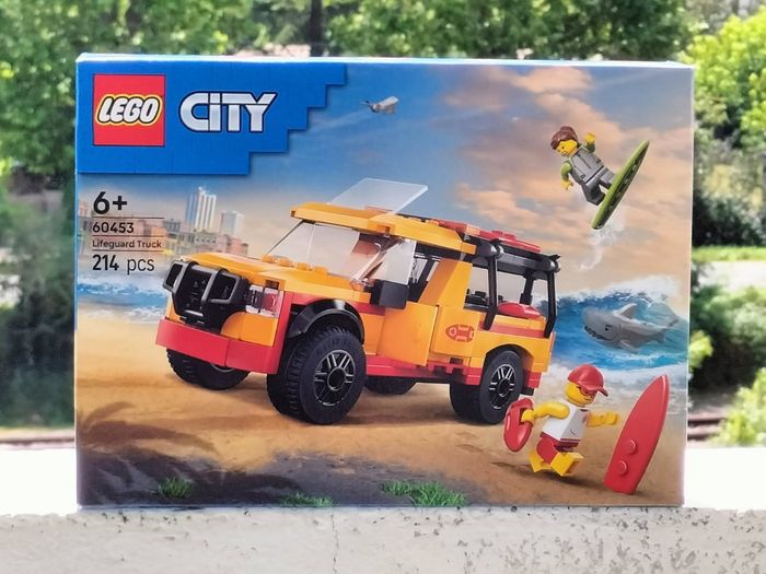 Lego city le véhicule de secours de la plage