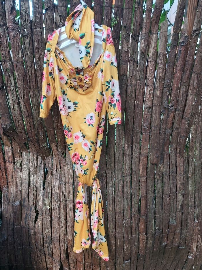 Emmaillotage avec bandeau assorti