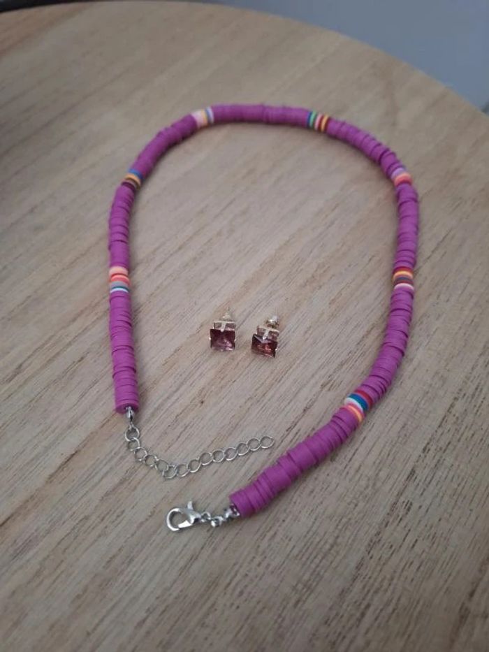 Collier et 1 paire de boucles d'oreilles neuf - photo numéro 2