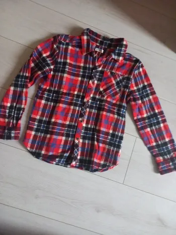 chemise à carreaux
