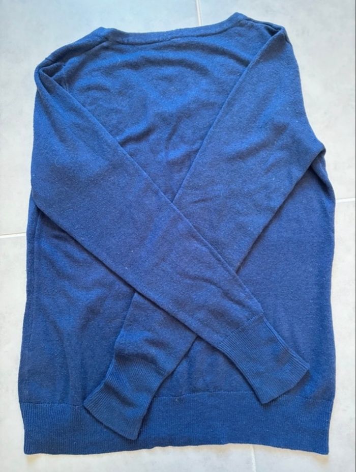 Lot deux pulls bleu marine et Fuchsia taille M - photo numéro 2