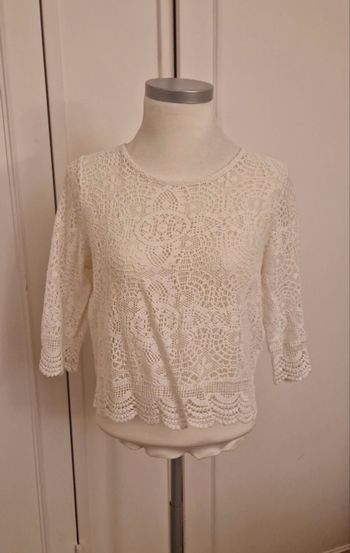 Haut en dentelle 