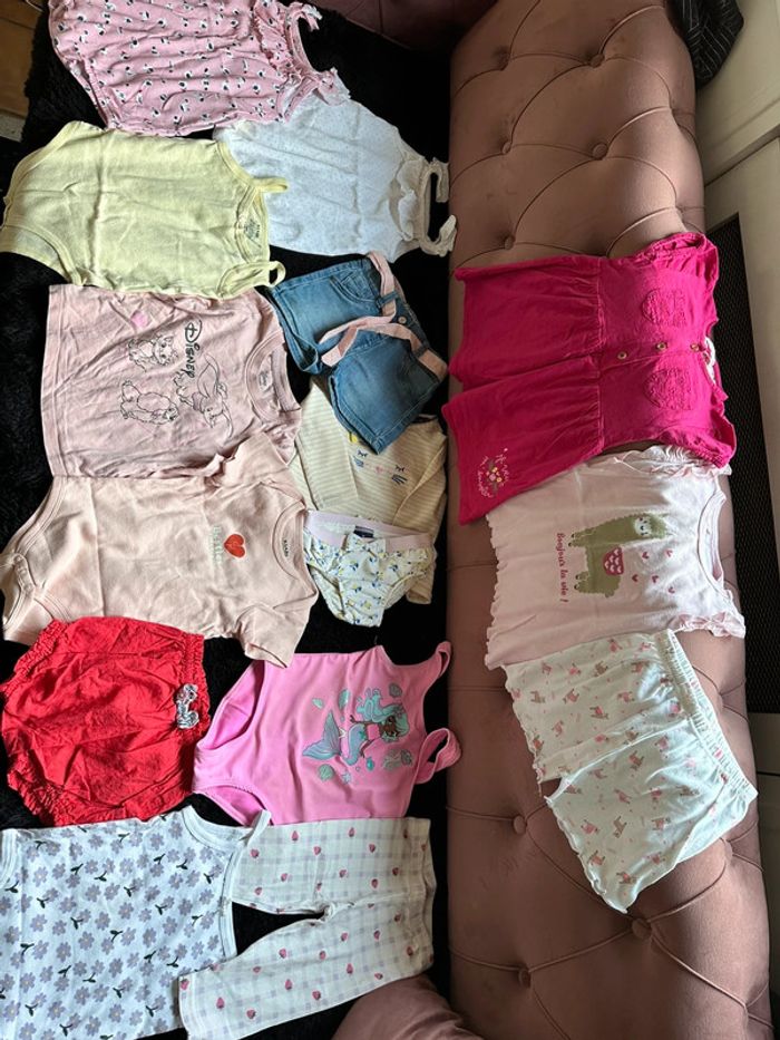 Lot de vêtements été 18 mois