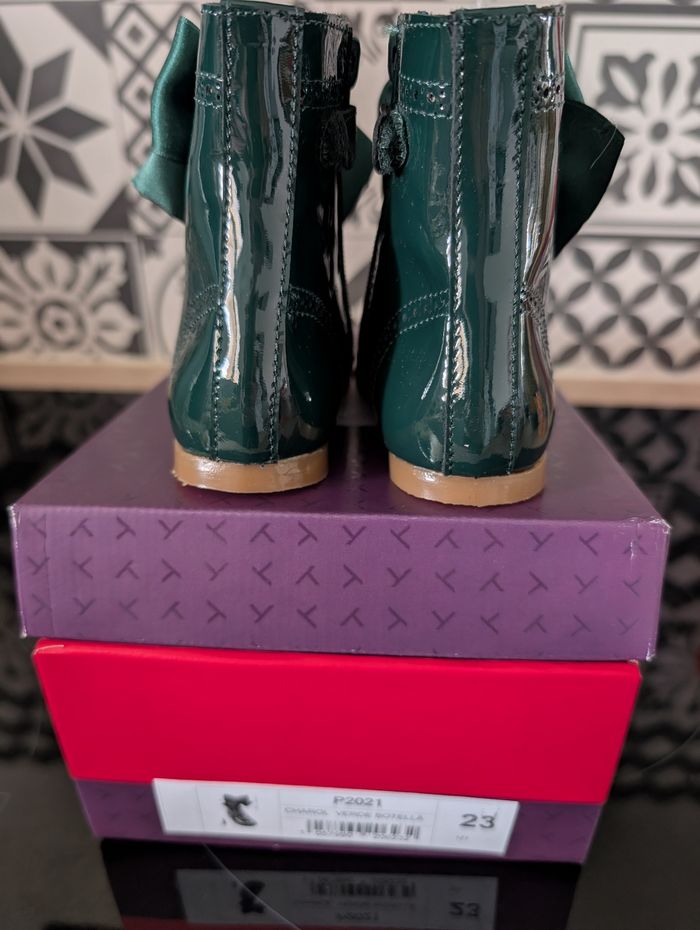 Bottines montantes fille tout cuir. Taille 23. Neuf. Lola Palacios - photo numéro 2