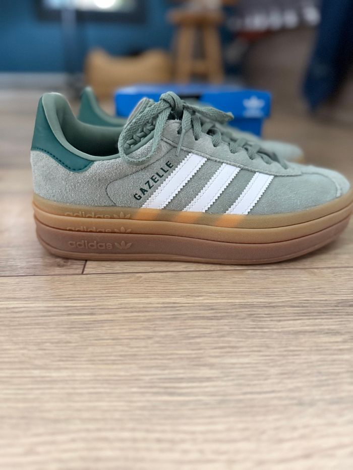 Adidas gazelle Bold kaki - Pointure 38 - photo numéro 5