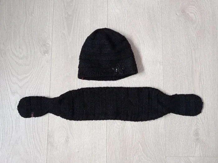 Ensemble noir bonnet 50/52 et écharpe Okaïdi