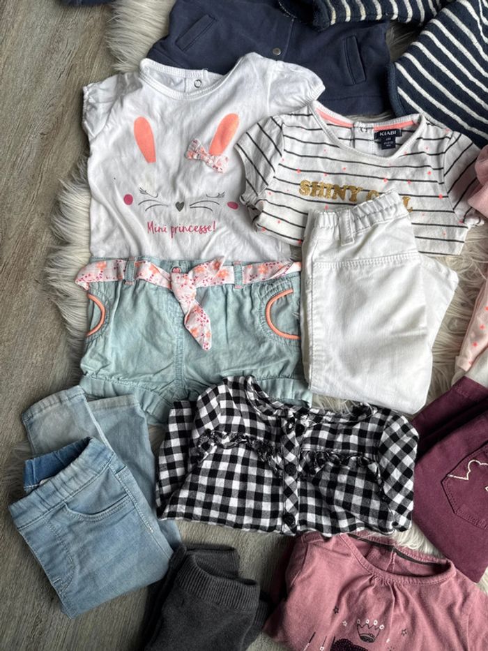 Lot de vêtements fille 6 mois - photo numéro 3