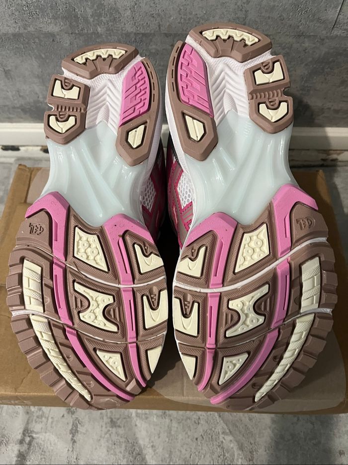 ASICS Kayano 14  blanc/Fauve – NEUF – Pointure 43.5 – Homme/Femme - photo numéro 6