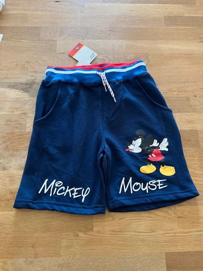 Short mickey Disney