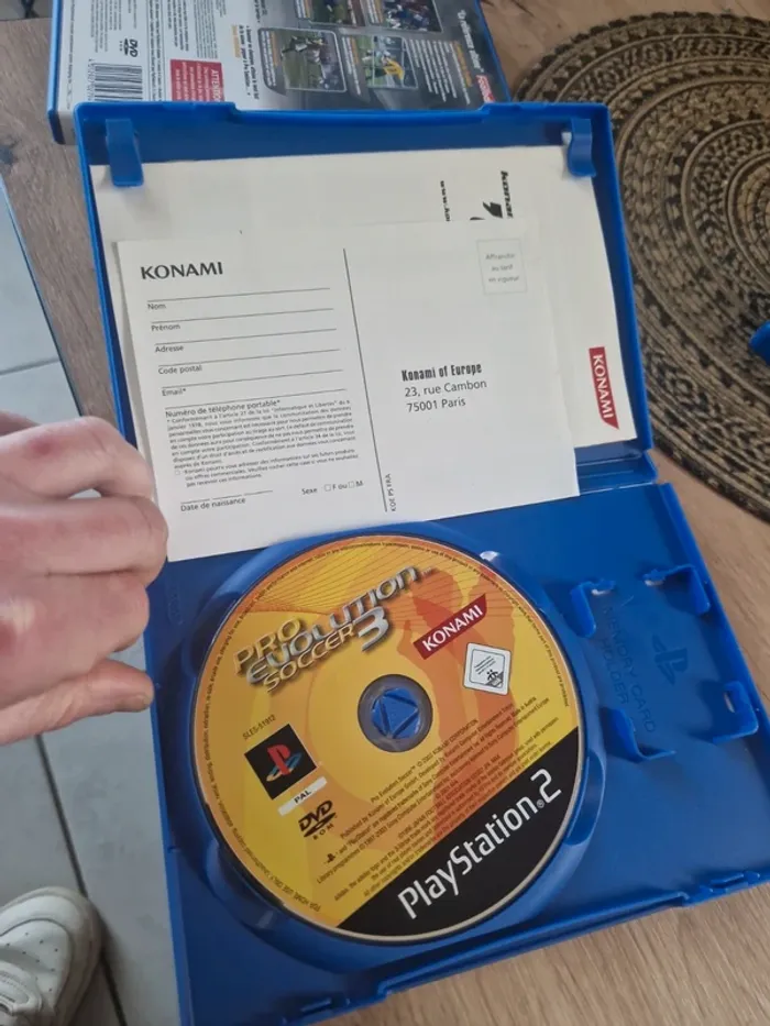Lot de 4 jeux PlayStation 2 tres bon etat pro évolution soccer - photo numéro 8