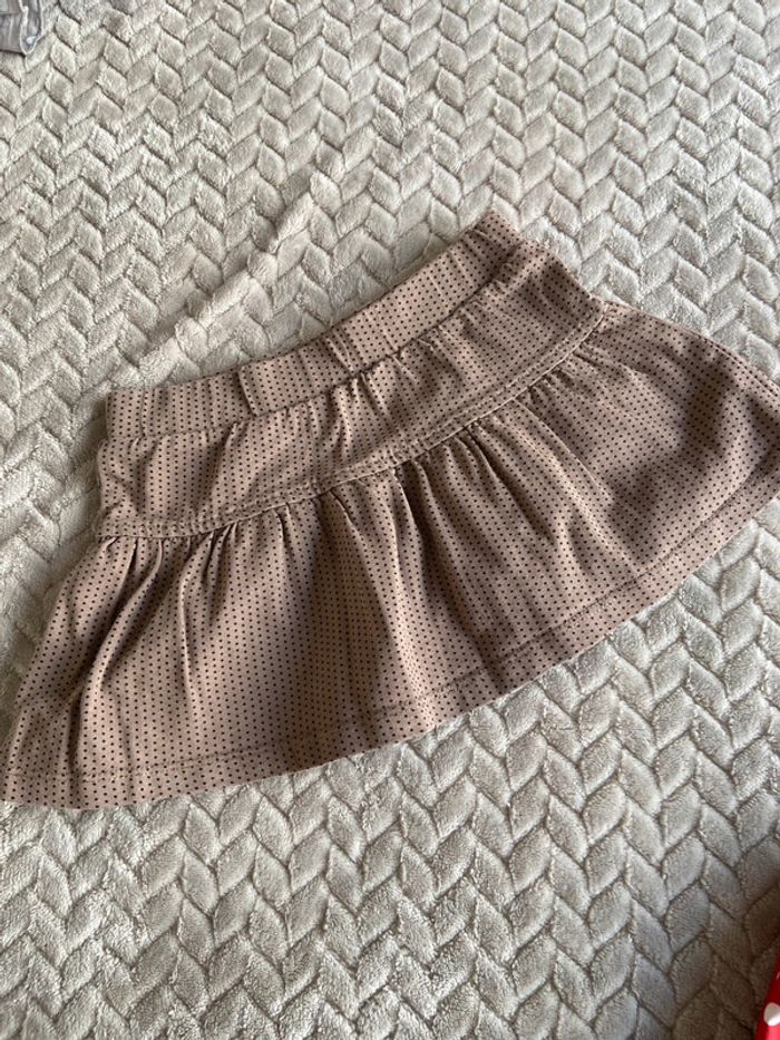 Jupe courte - photo numéro 2