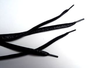 Lacets noir pailletés 120 cm