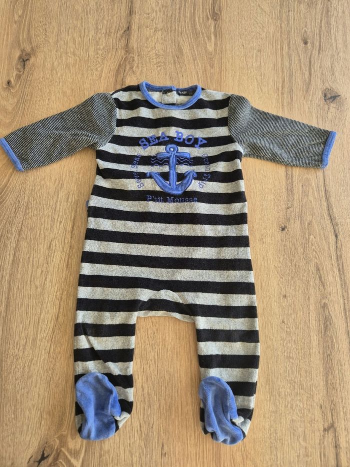 Lot de 3 grenouillères en velours garçon 12 mois dont 1 de Noël - photo numéro 4