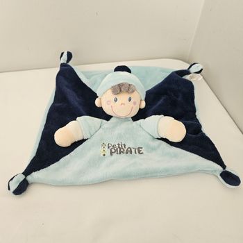 Doudou petit pirate bleu