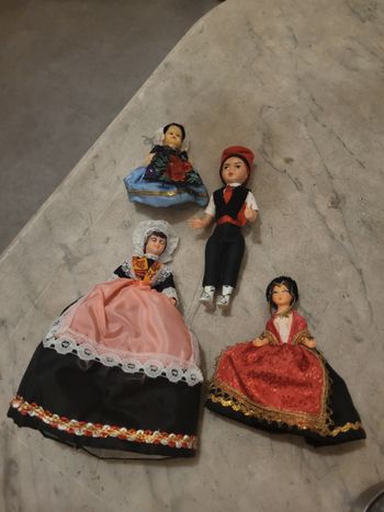 4 poupee