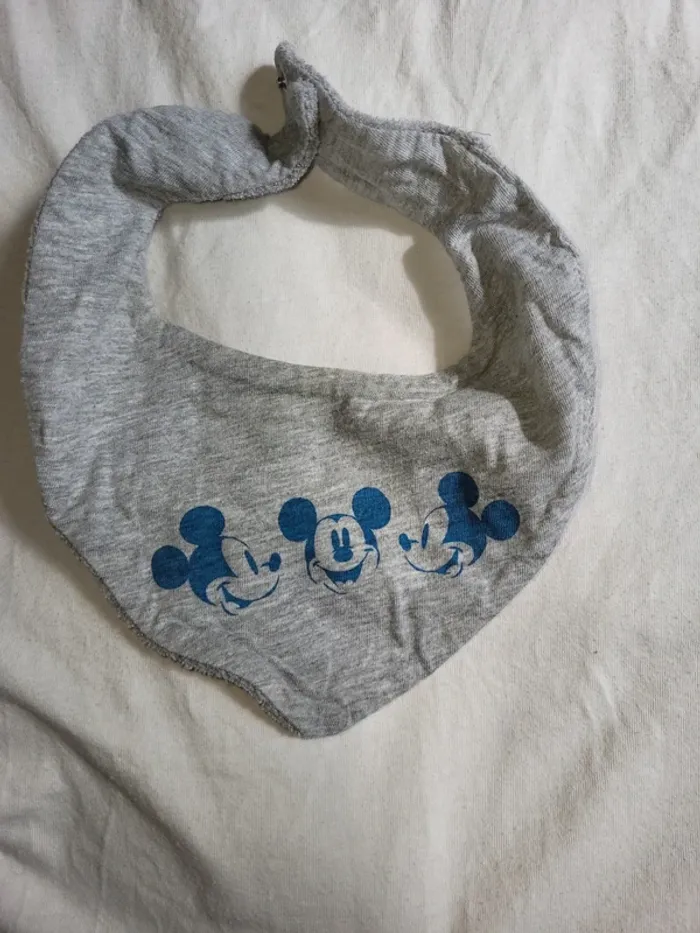 Lot Mickey bodies bavoirs - photo numéro 4