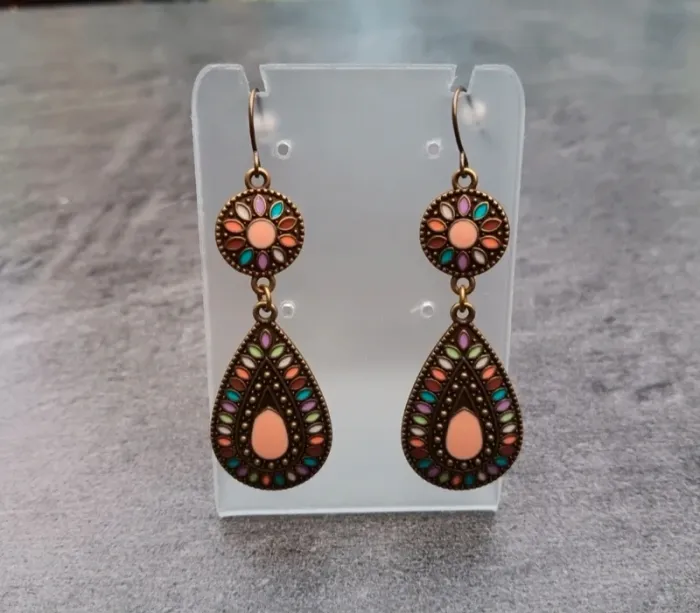 Boucle d'oreille pendante coloré