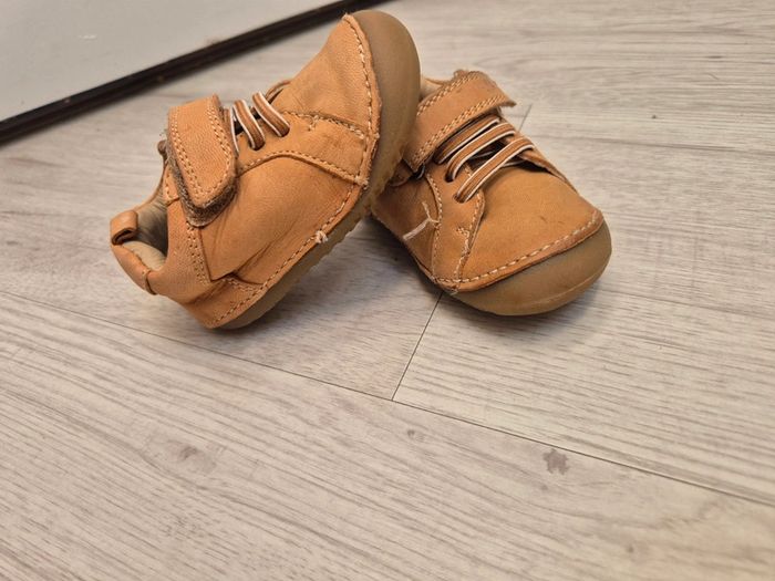 Chaussure chaussons très souple en cuir ideal premier pas