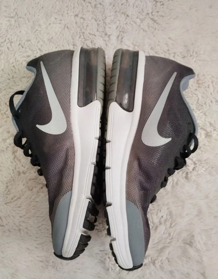 Basket Nike air max pointure 37.5 - photo numéro 3