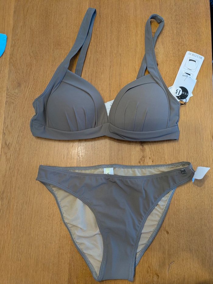 Ensemble de maillot de bain neuf 38