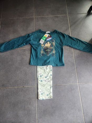 Pyjama coton  Dragond taille 7 ans