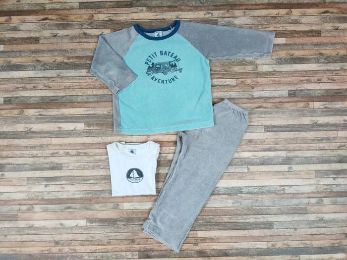 Pyjama velours Petit Bateau et tee-shirt manches courtes 4 ans