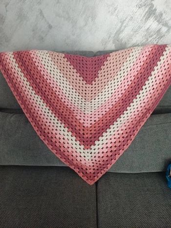 Joli chale multicolores fait main au crochet
