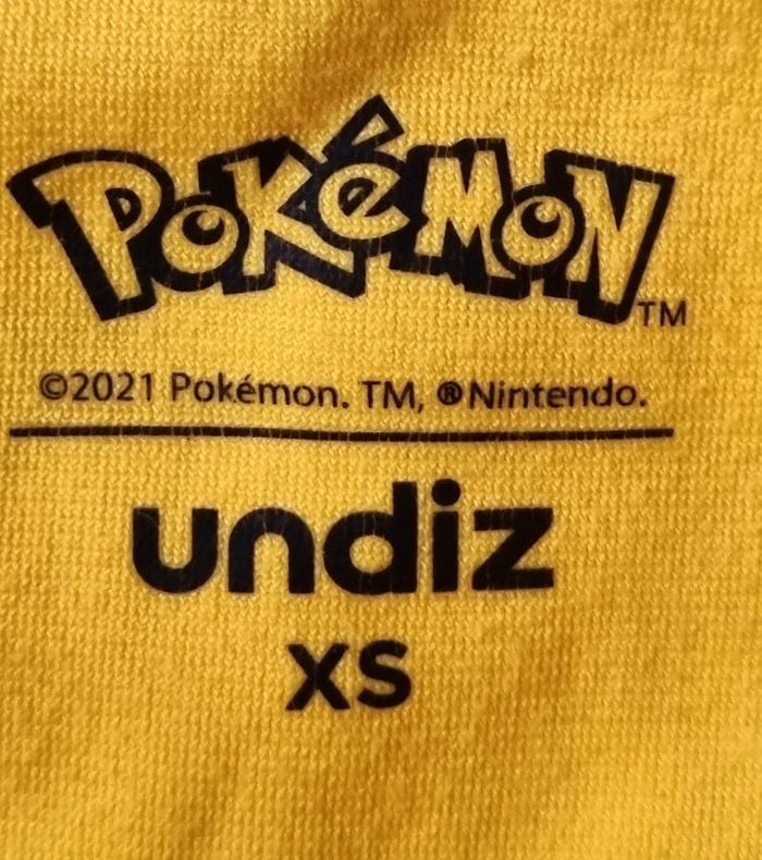 Ensemble velours Pikachu - photo numéro 3