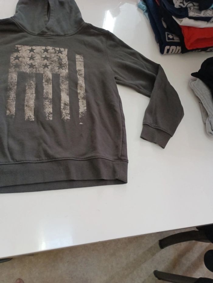 Sweat a capuche Kiabi taille 12 ans - photo numéro 2