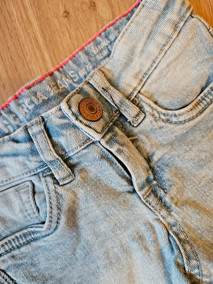 Short en jeans clair 4 ans - photo numéro 2
