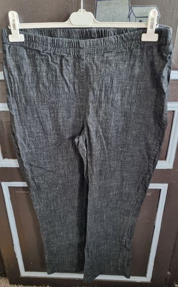 Pantalon gris taille 46-48 élastique à la taille