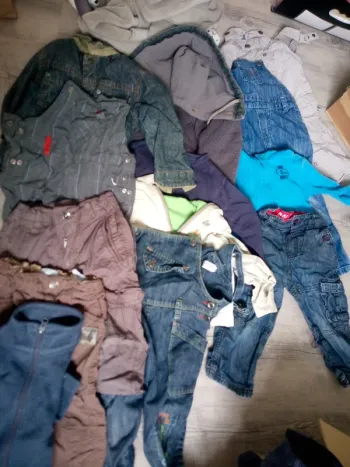 Lot de vêtements