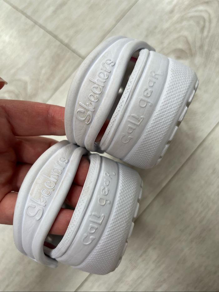 Crocs blancs motifs multicolore Sketchers taille 28/29 - photo numéro 8