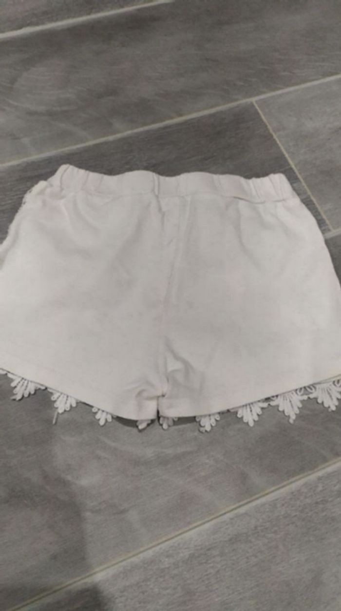 Lot de shorts en 5/6 ans - photo numéro 5