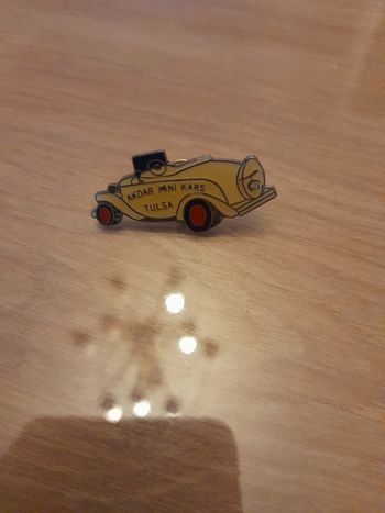 Pins vintage voiture