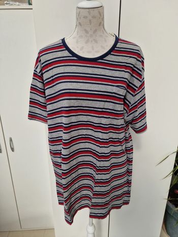 T-Shirt A Rayures Gris Bleu Marine Rouge