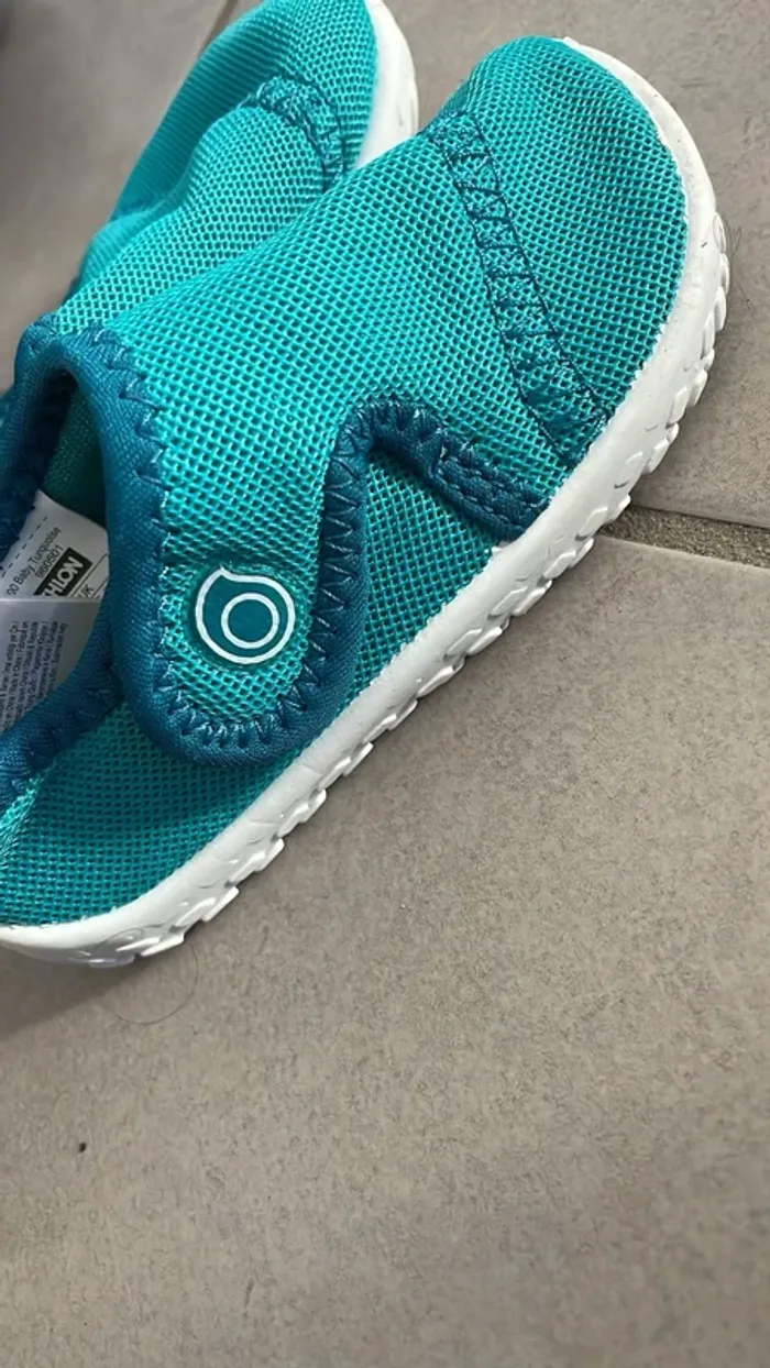 chaussures d’eau bébé tribord – comme neuves – taille 22/23 (EU) - photo numéro 2