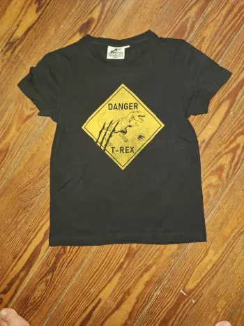 Tee shirr jurassik